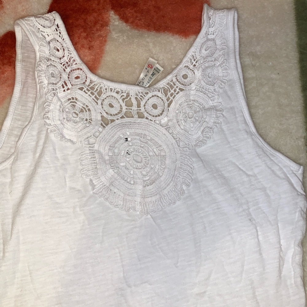 White Lace Tank - Picture 3 of 5